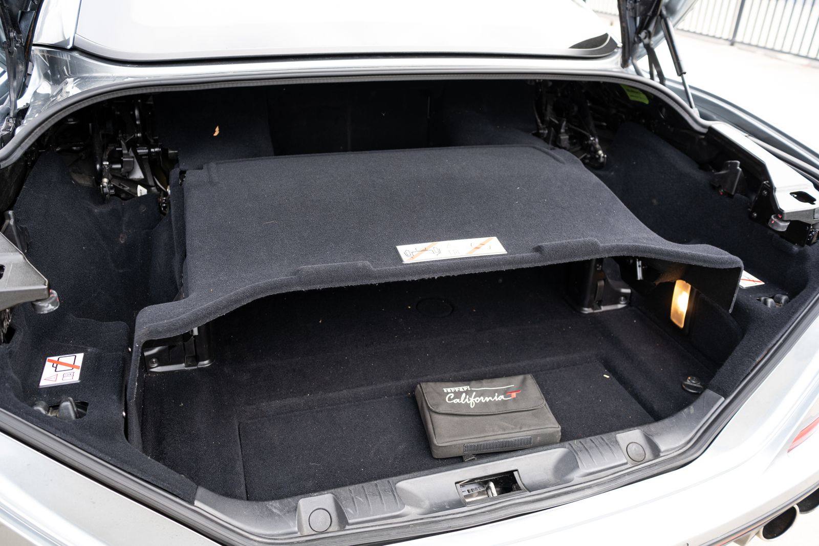 2015 Ferrari California Base RWD