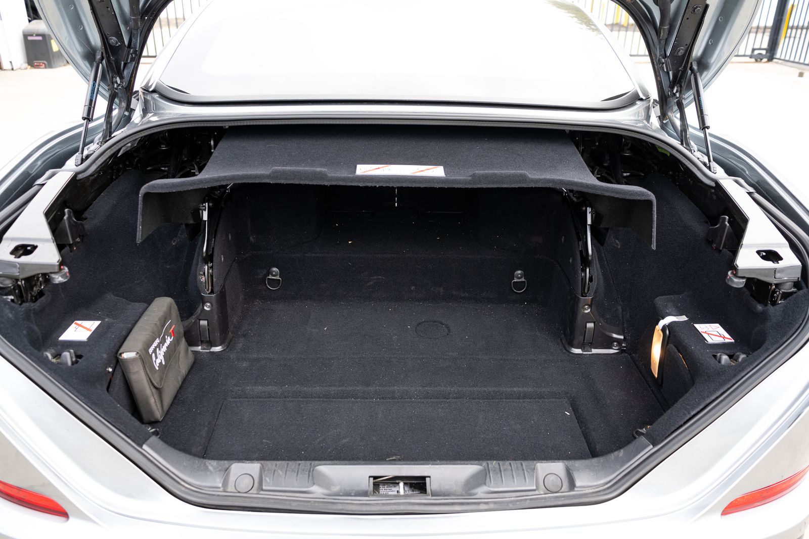 2015 Ferrari California Base RWD