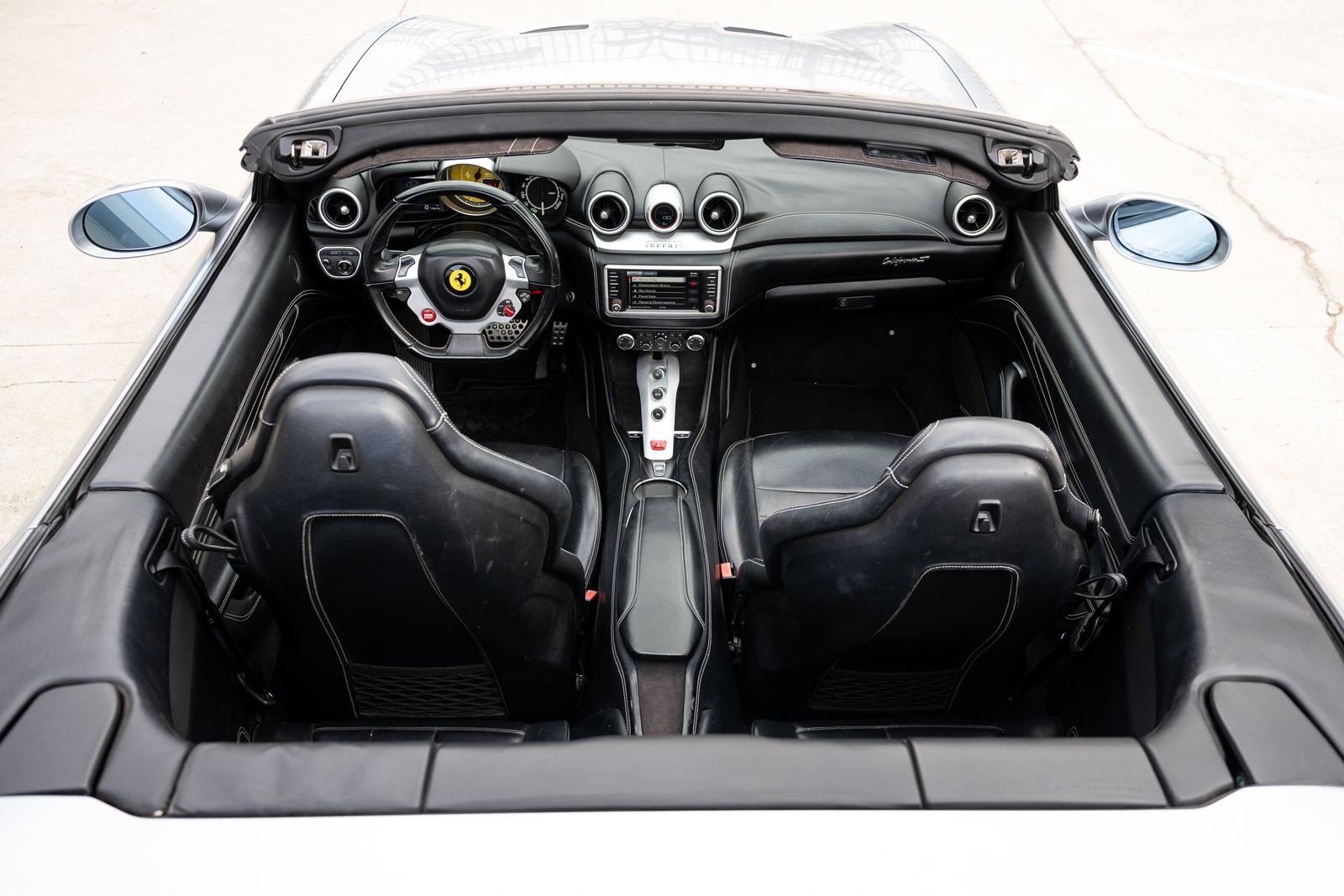 2015 Ferrari California Base RWD