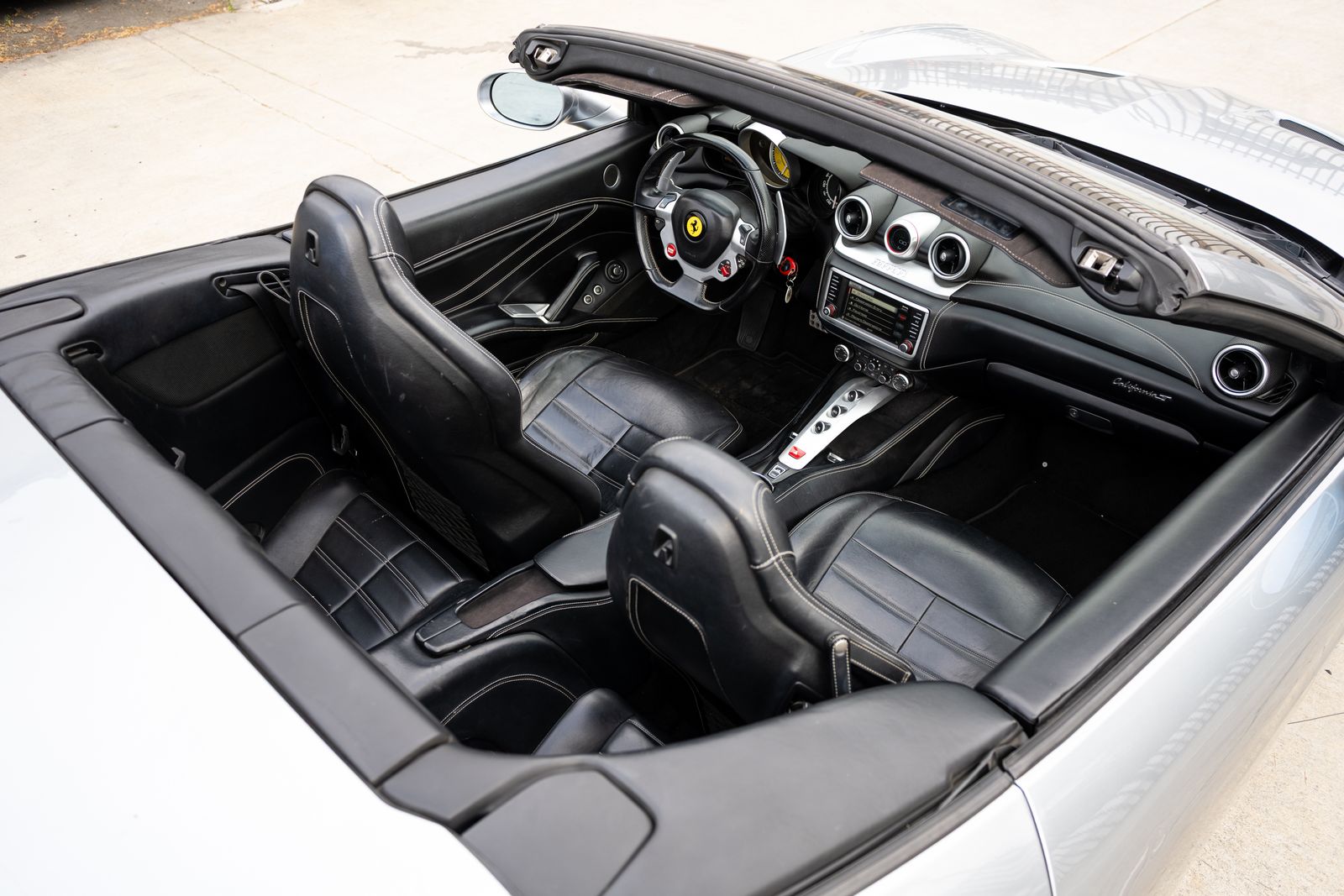 2015 Ferrari California Base RWD