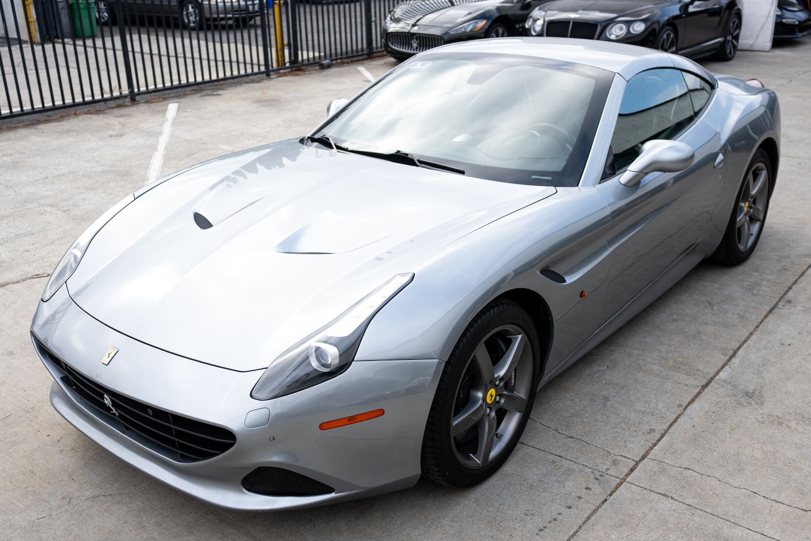 2015 Ferrari California Base RWD