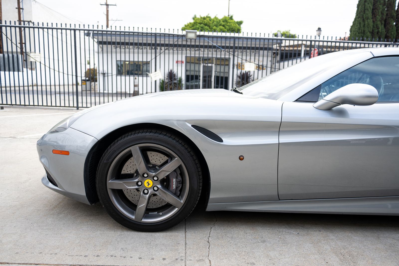 2015 Ferrari California Base RWD