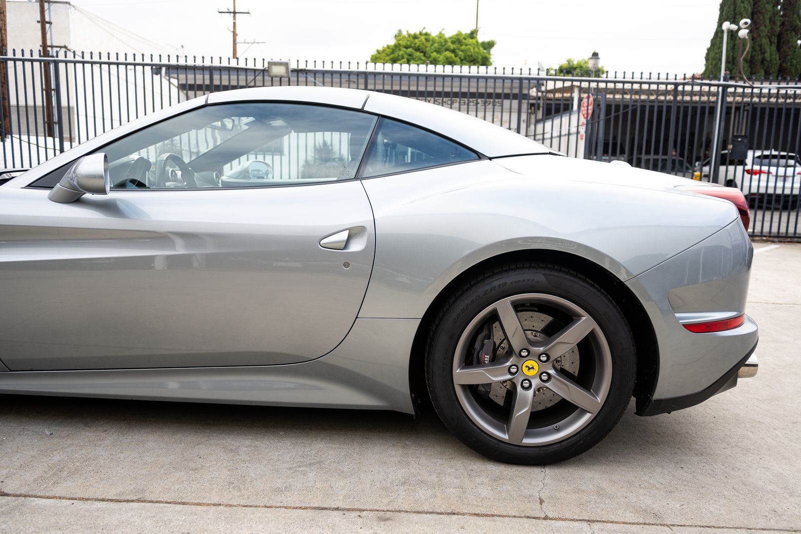 2015 Ferrari California Base RWD