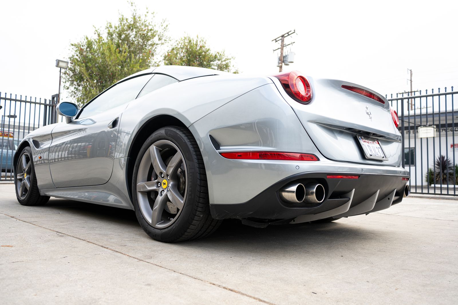 2015 Ferrari California Base RWD