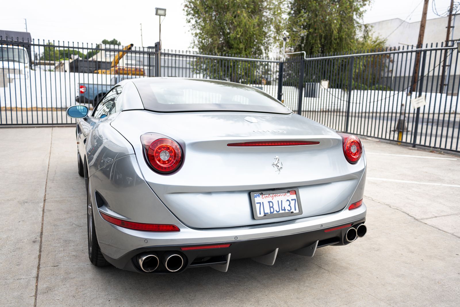 2015 Ferrari California Base RWD