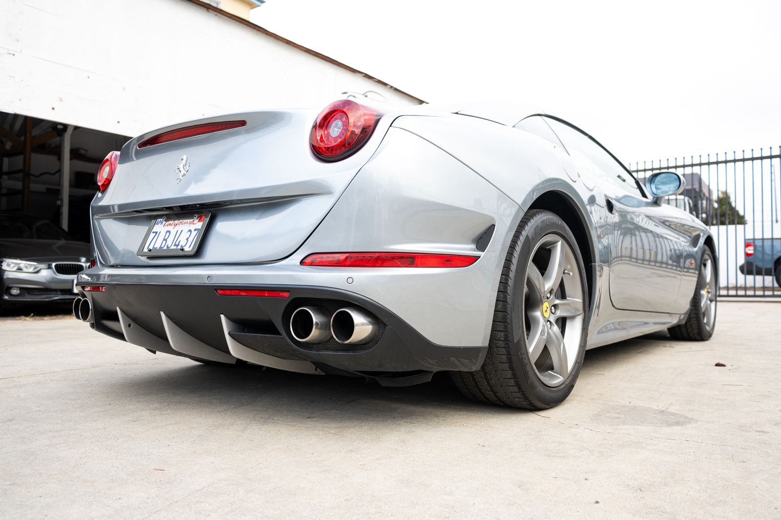 2015 Ferrari California Base RWD