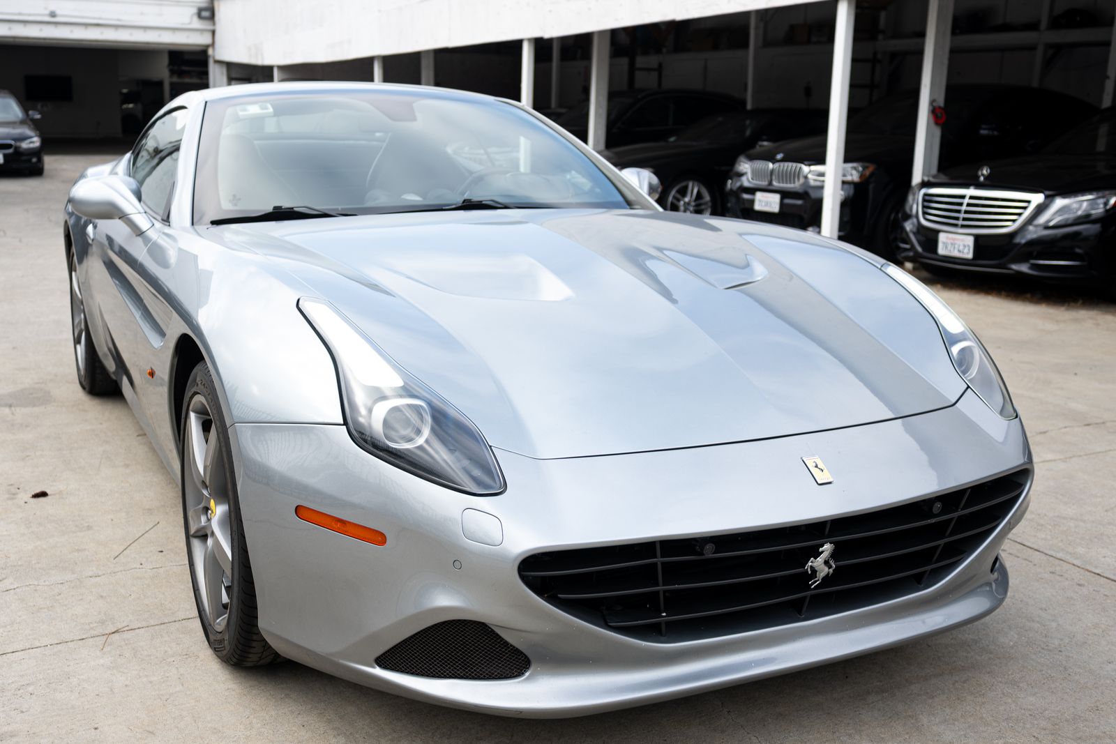 2015 Ferrari California Base RWD