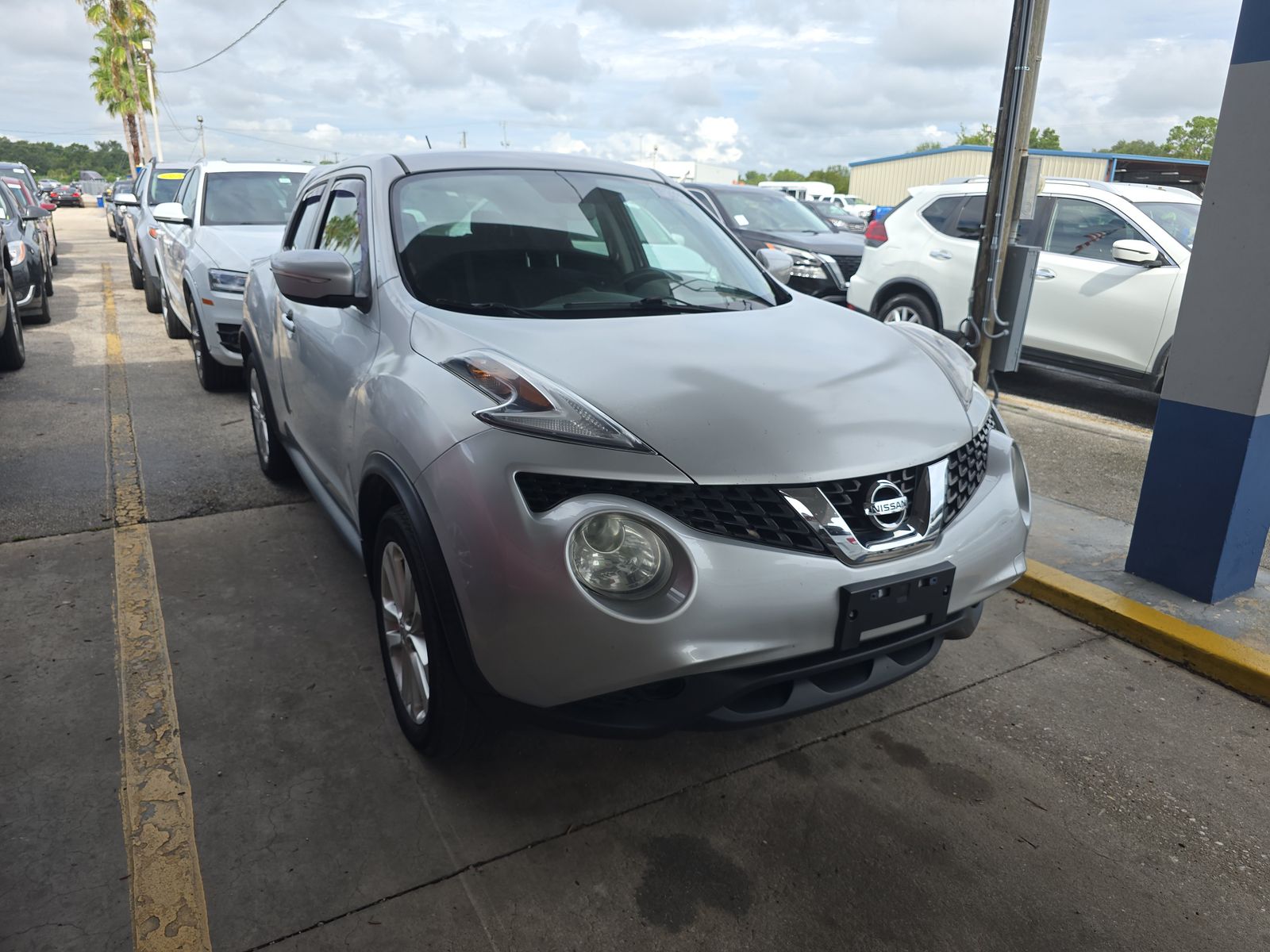 2015 Nissan JUKE S AWD