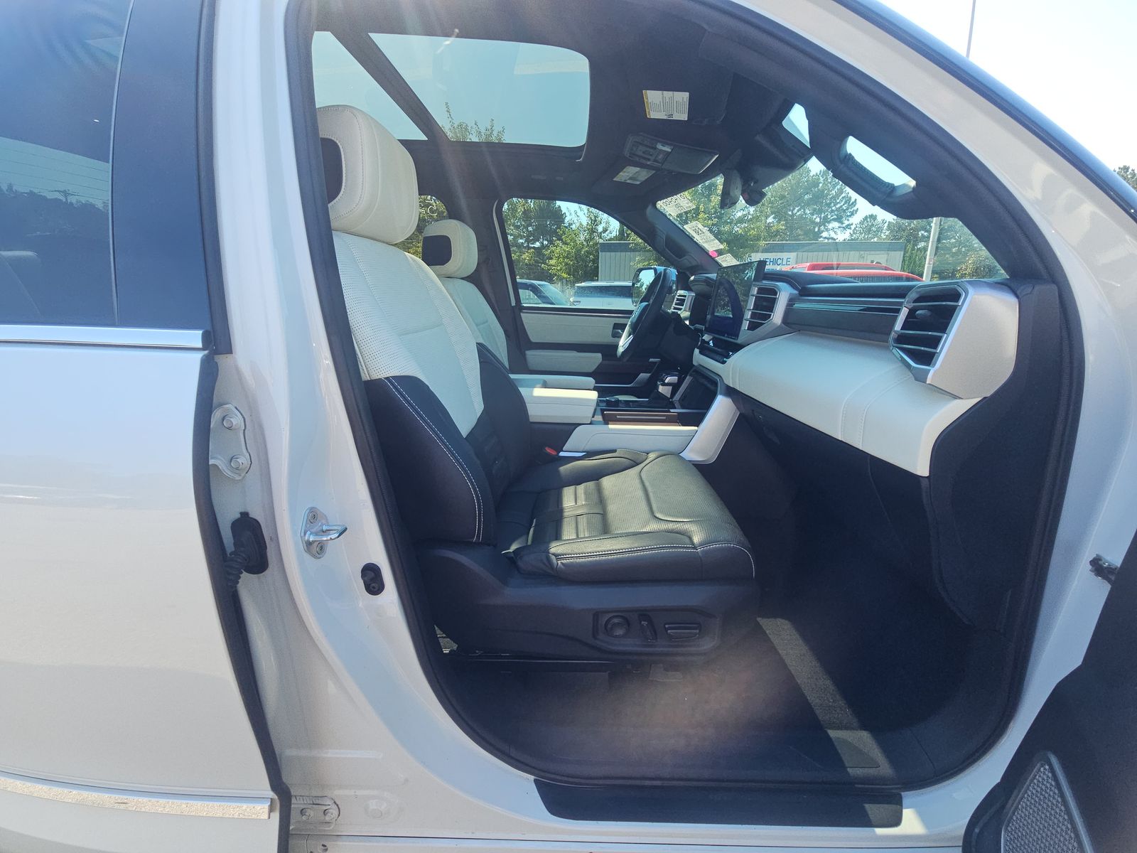 2023 Toyota Tundra Hybrid Capstone AWD