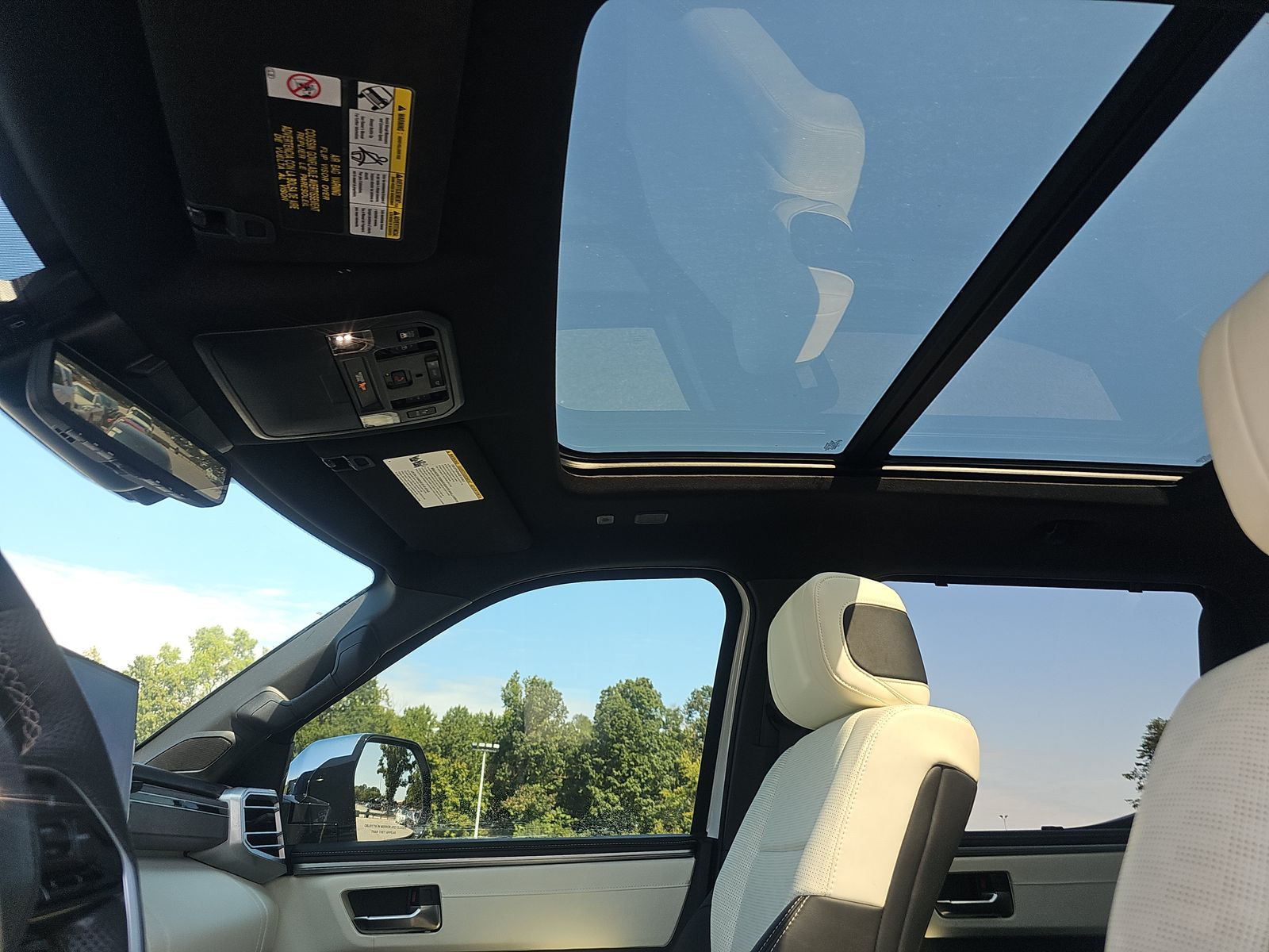 2023 Toyota Tundra Hybrid Capstone AWD