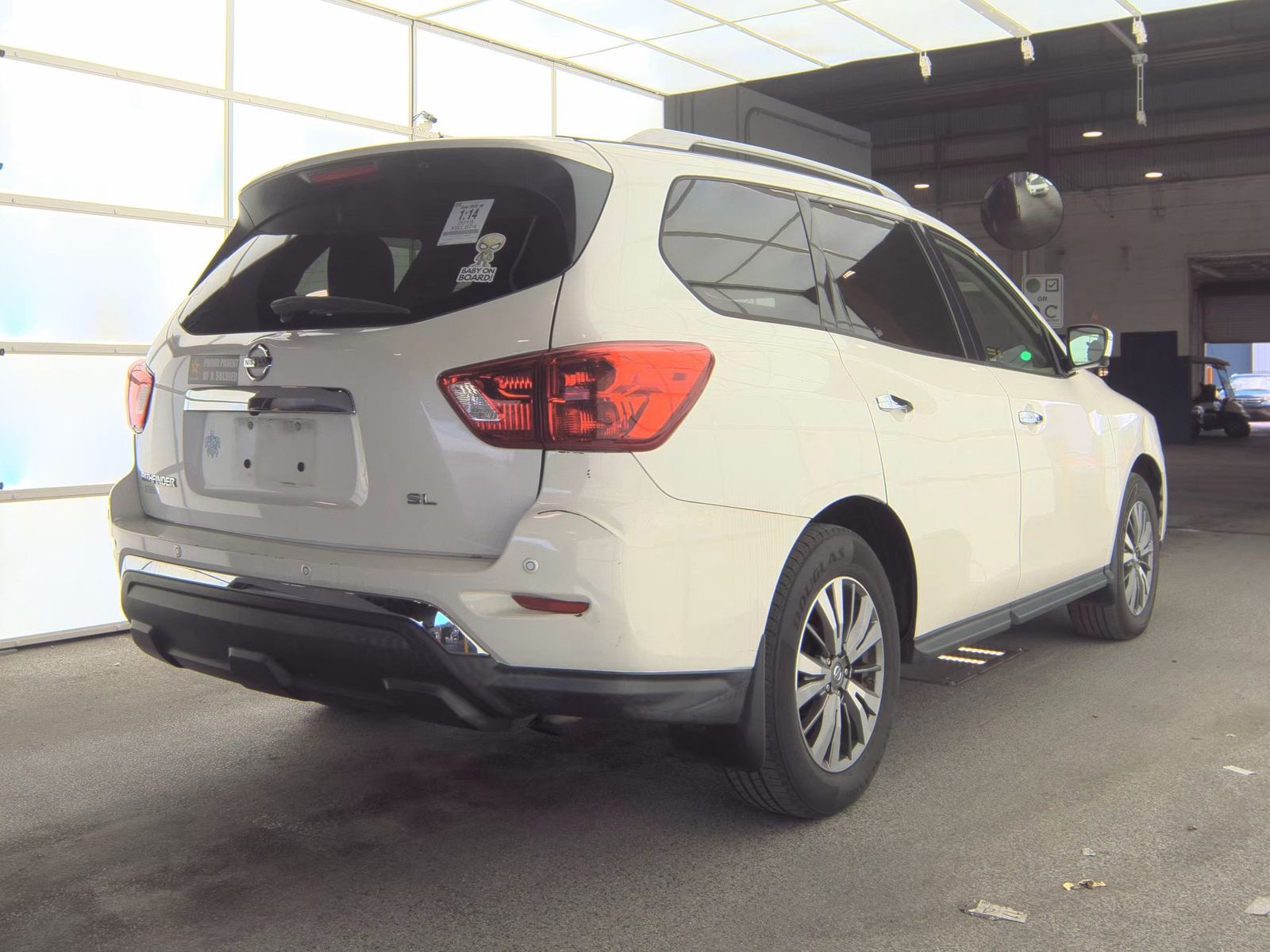 2018 Nissan Pathfinder SL FWD