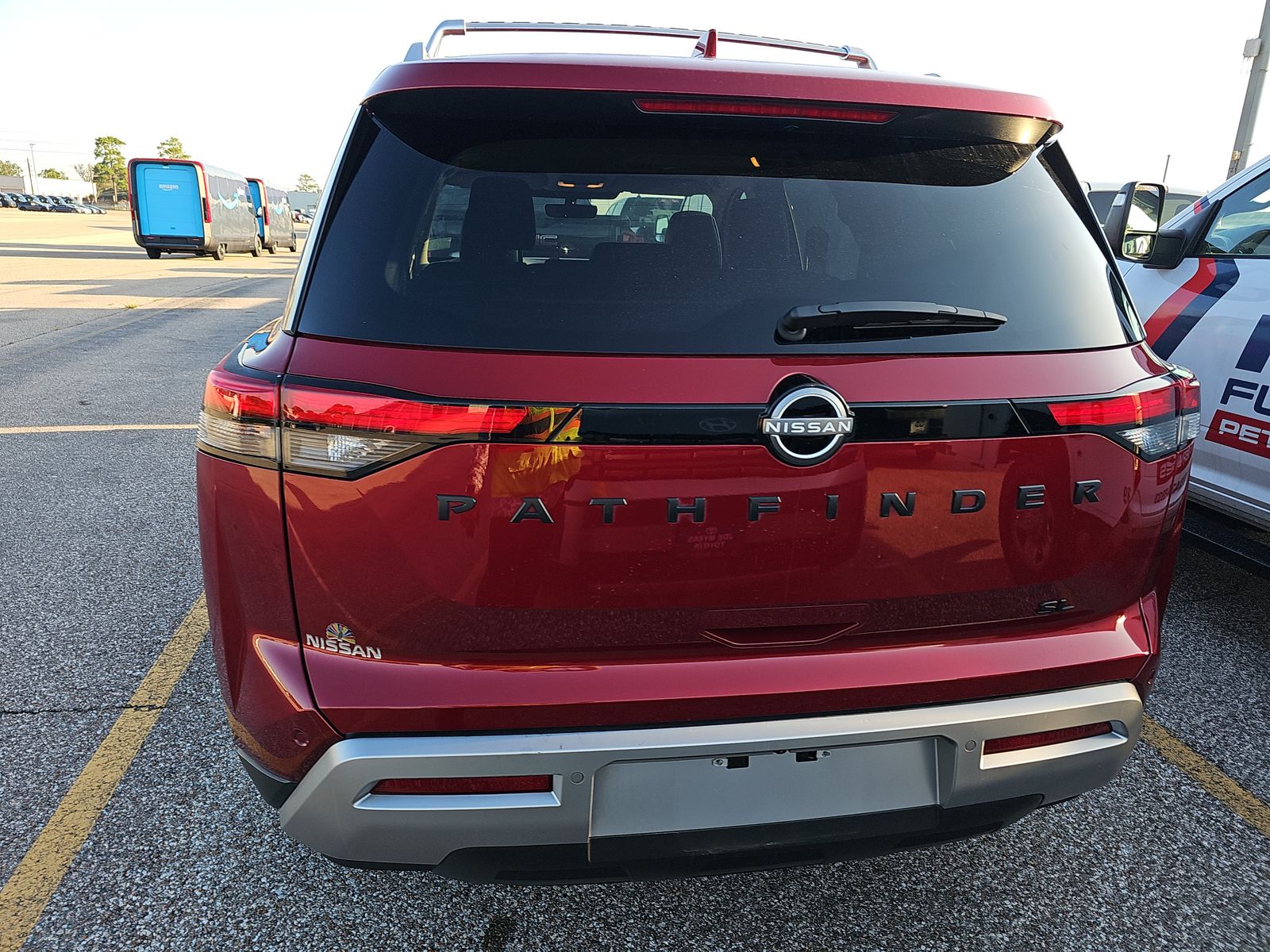 2024 Nissan Pathfinder SL FWD