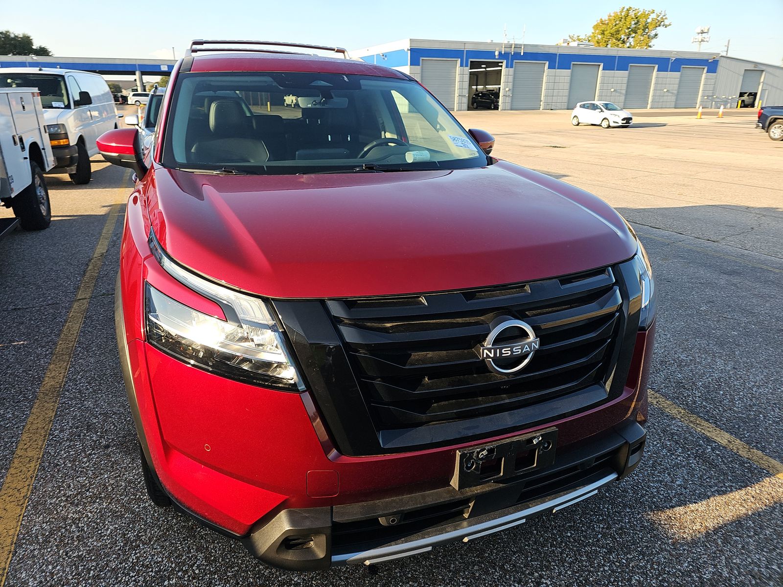 2024 Nissan Pathfinder SL FWD