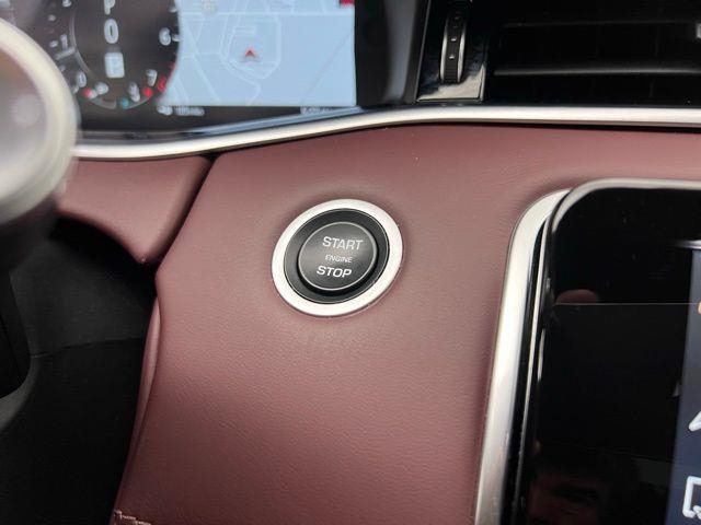 2022 Land Rover Range Rover Evoque SE AWD