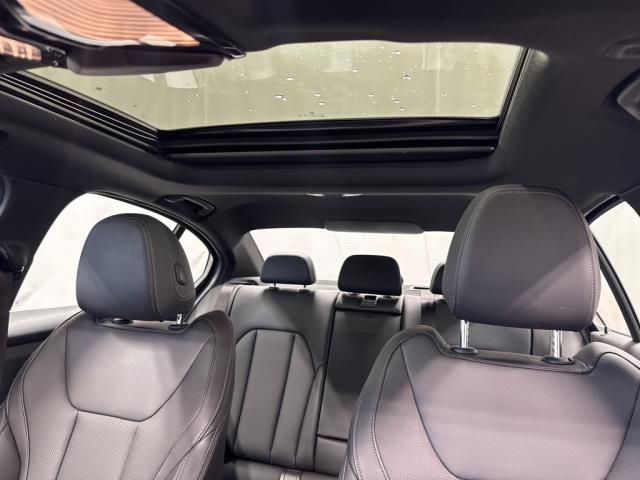 2024 BMW 3 Series 330i xDrive AWD