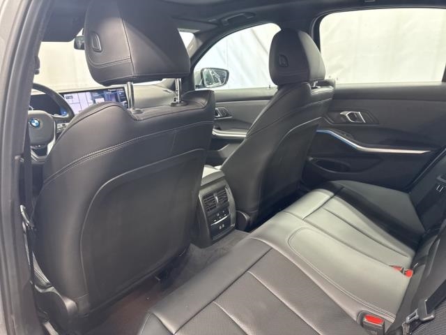 2024 BMW 3 Series 330i xDrive AWD