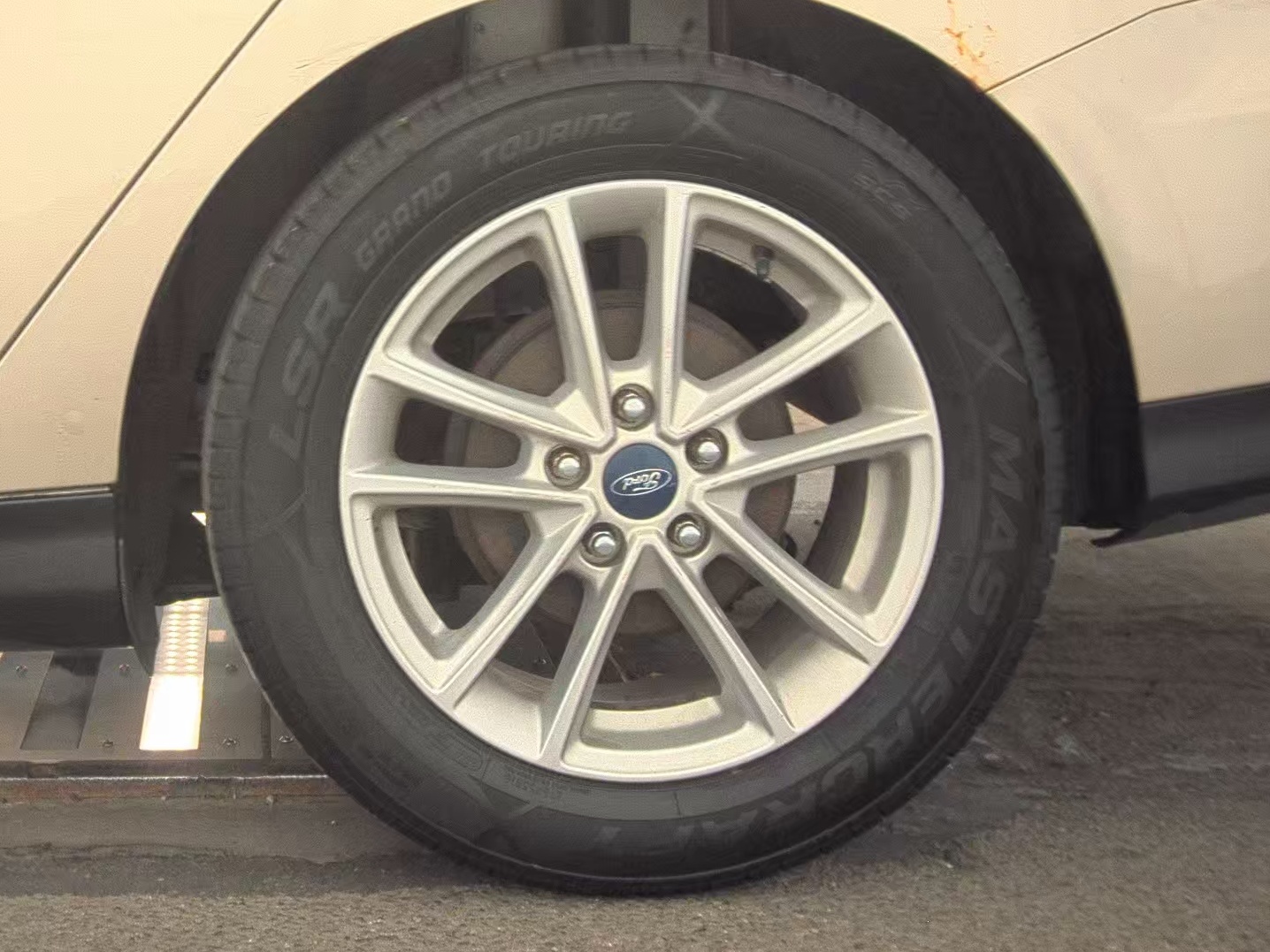 2018 Ford Focus SE FWD