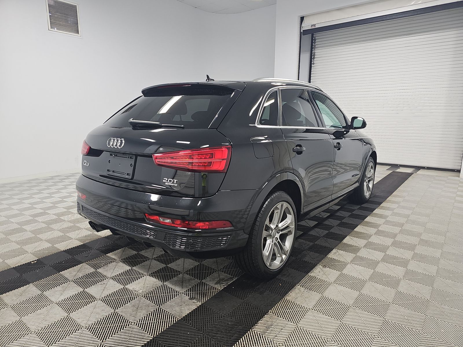 2017 Audi Q3 2.0T Prestige AWD