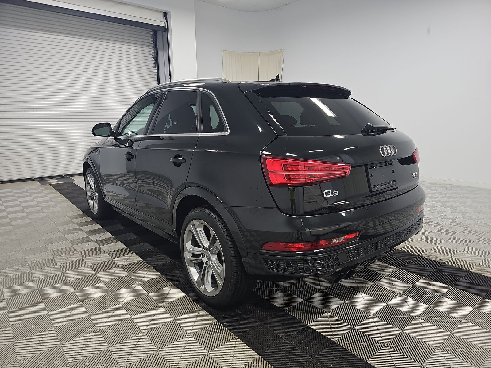 2017 Audi Q3 2.0T Prestige AWD