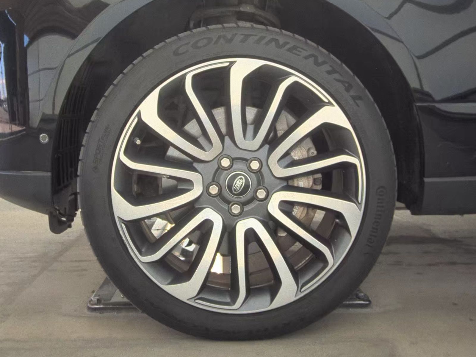 2018 Land Rover Range Rover Supercharged LWB AWD