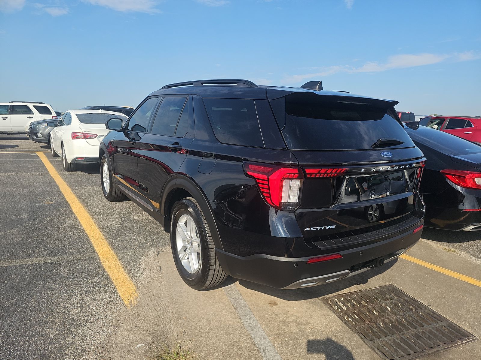 2025 Ford Explorer Active RWD