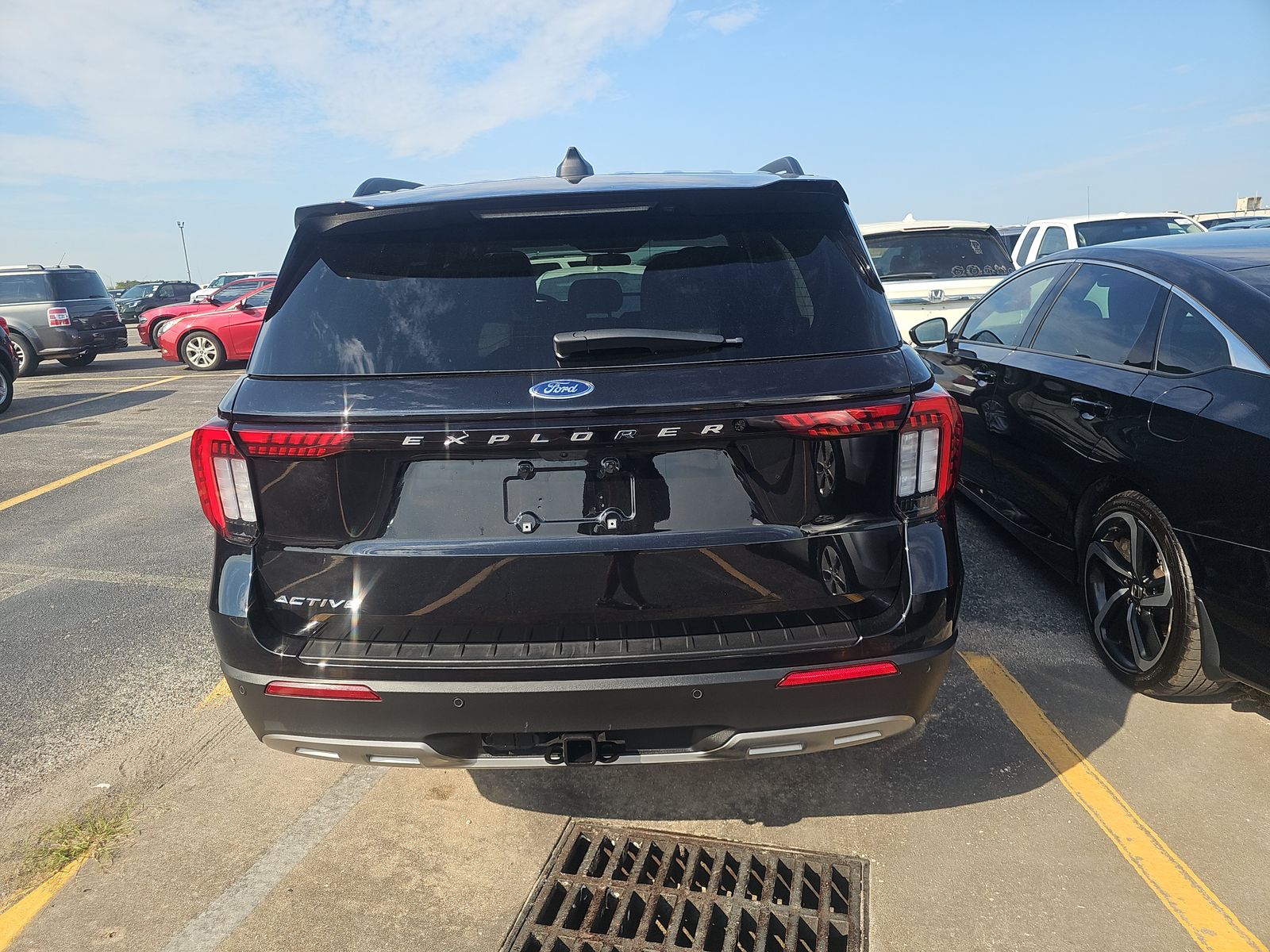 2025 Ford Explorer Active RWD