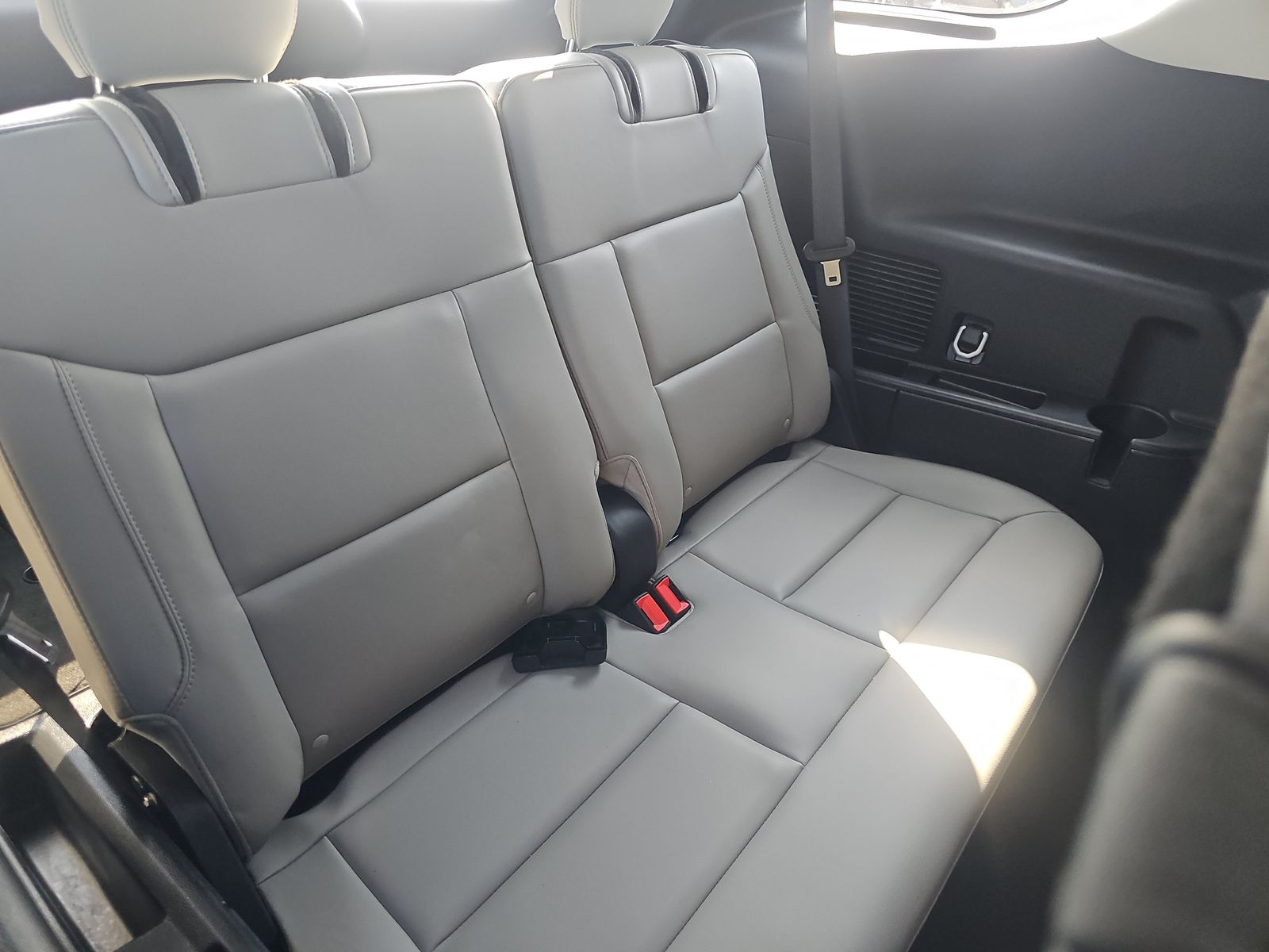 2025 Ford Explorer Active RWD