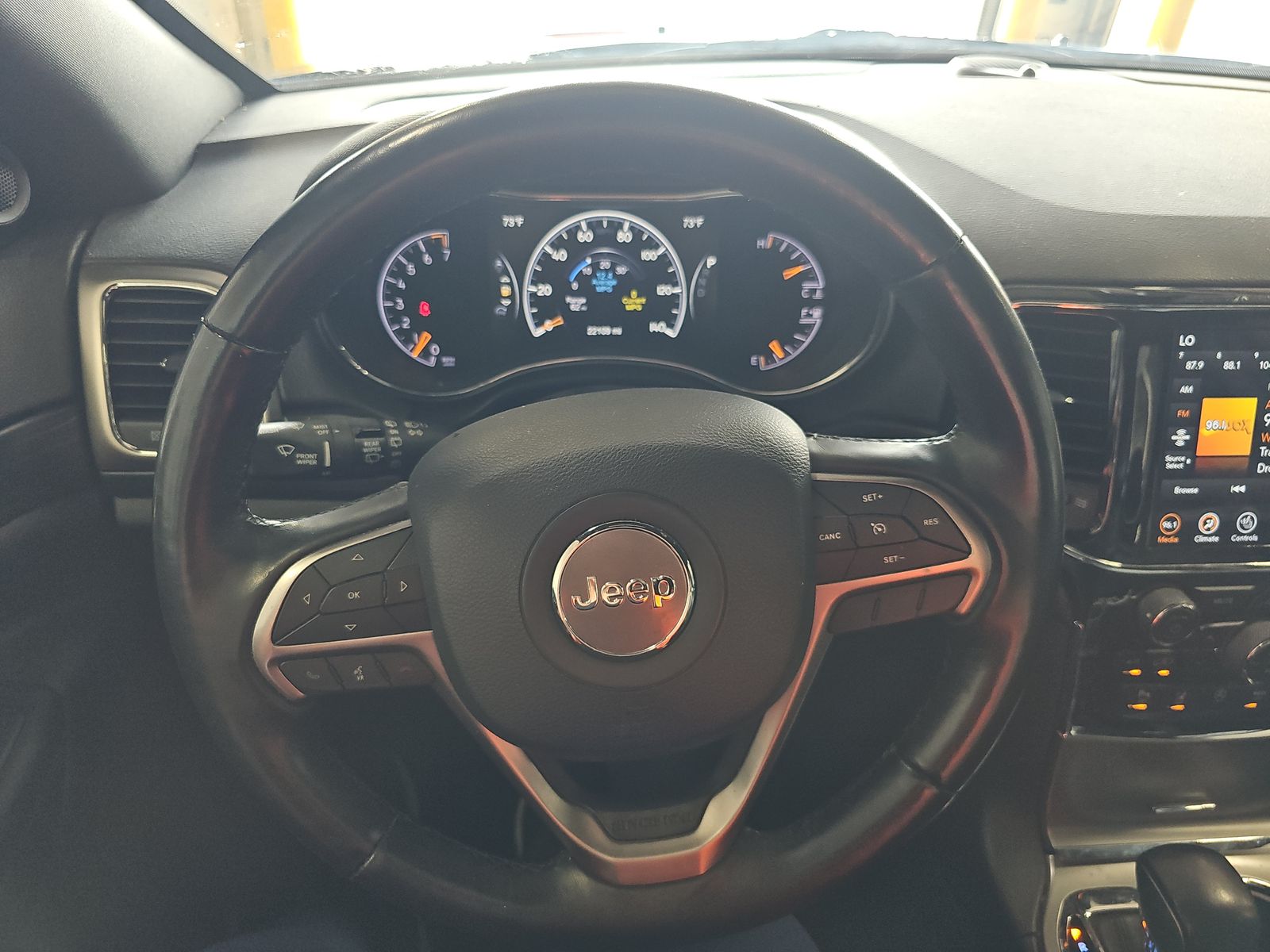 2022 Jeep Grand Cherokee Laredo X AWD