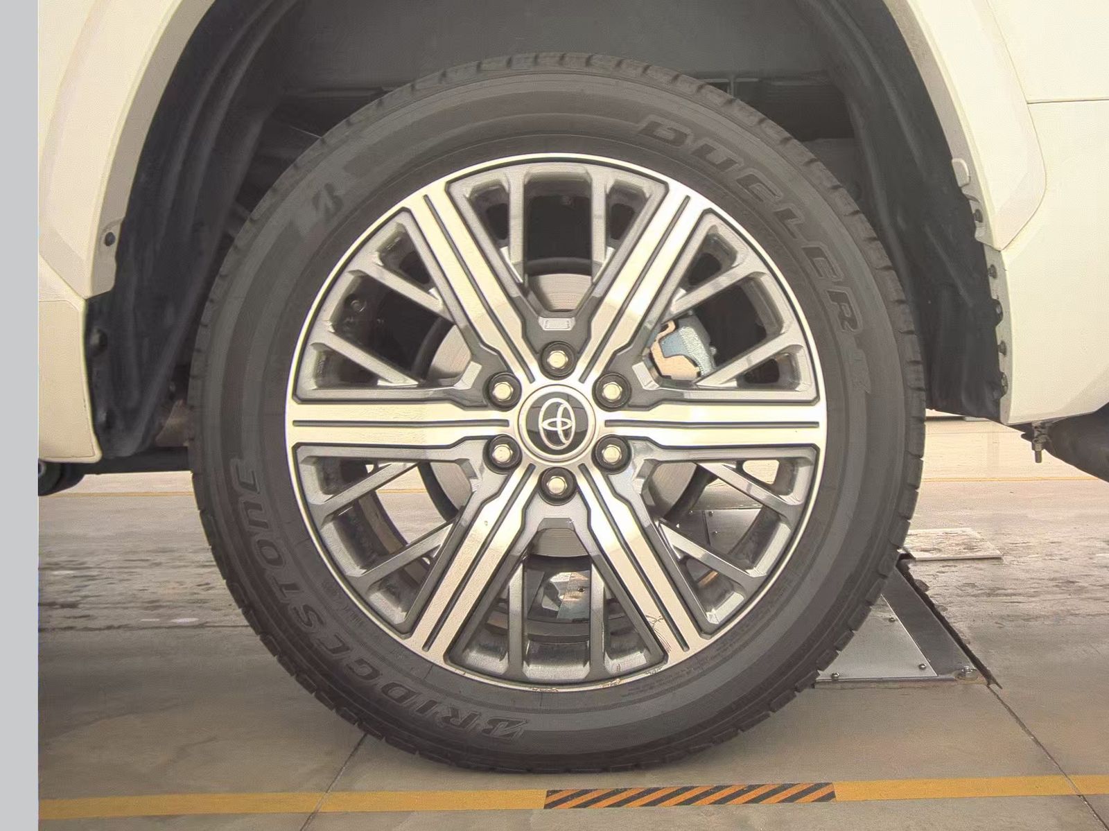 2023 Toyota Tundra Hybrid Capstone AWD