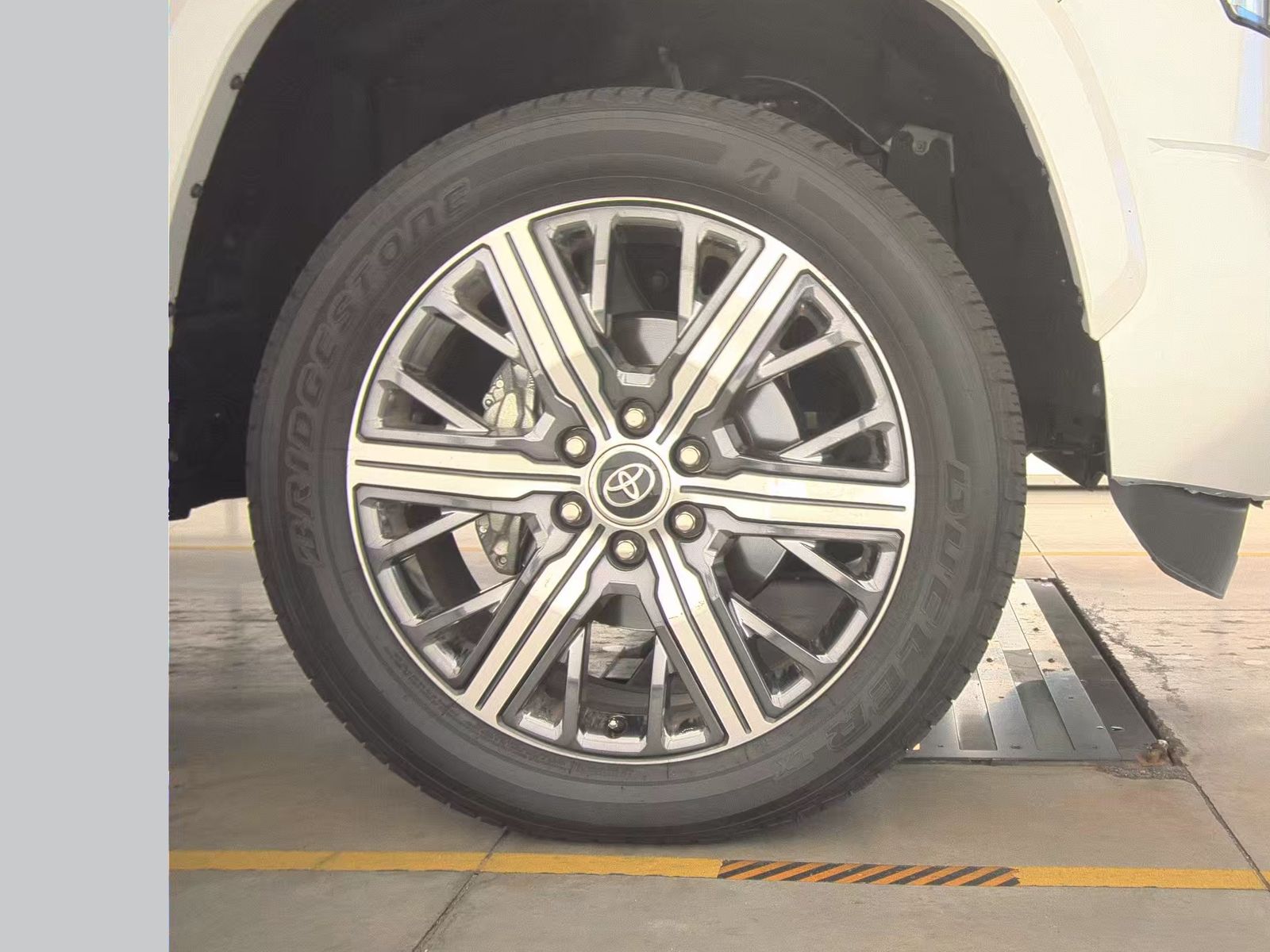 2023 Toyota Tundra Hybrid Capstone AWD