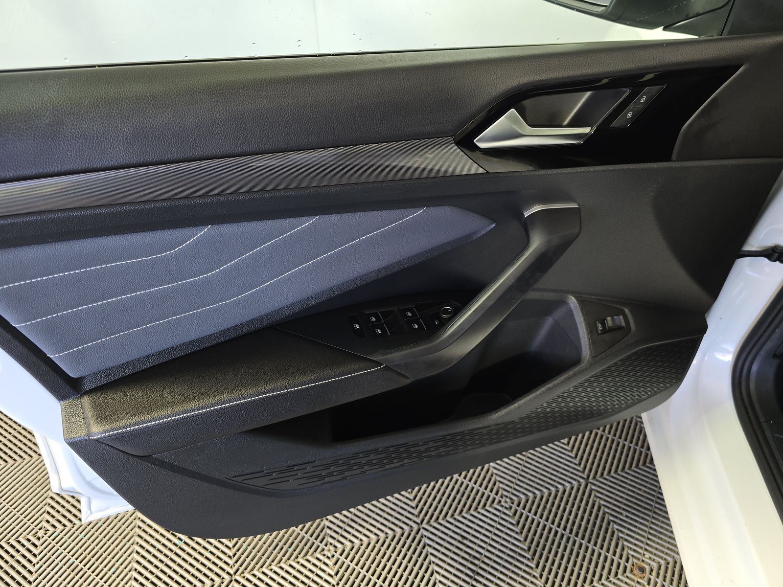 2025 Volkswagen Jetta 1.5T SEL FWD