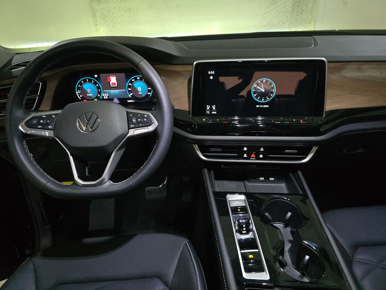 2024 Volkswagen Atlas 2.0T SE AWD