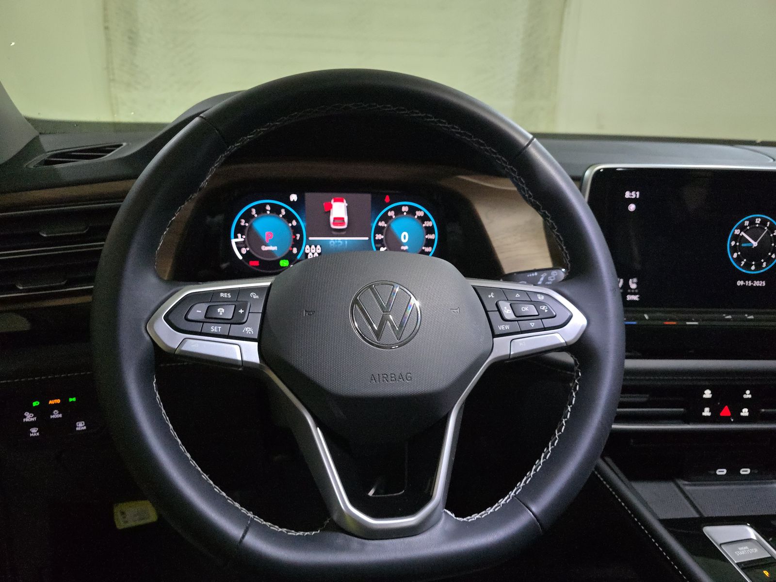 2024 Volkswagen Atlas 2.0T SE AWD