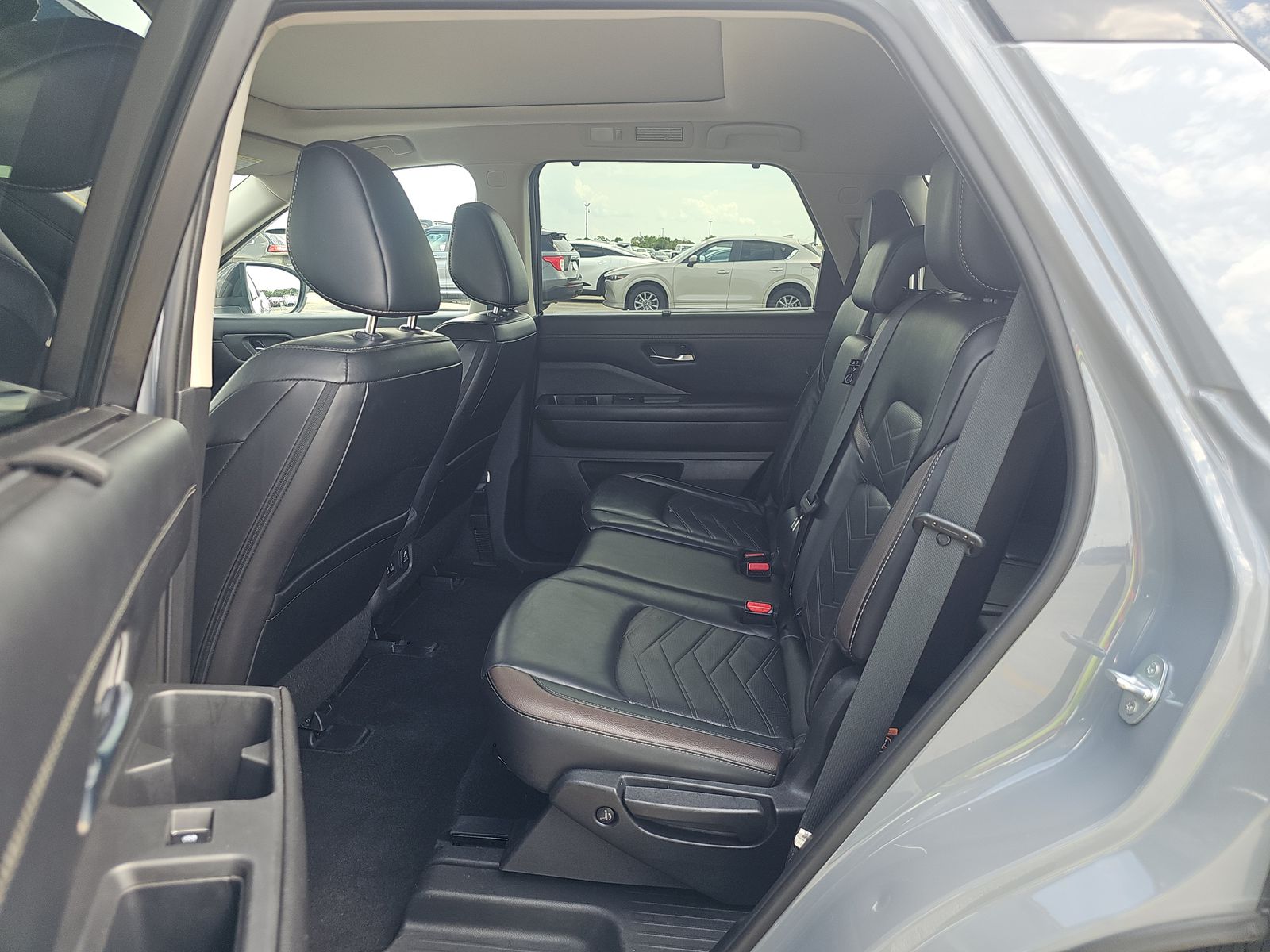 2023 Nissan Pathfinder Platinum AWD