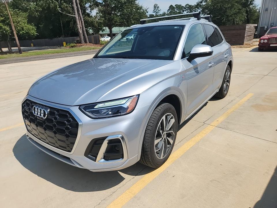 2022 Audi Q5 S line Premium Plus