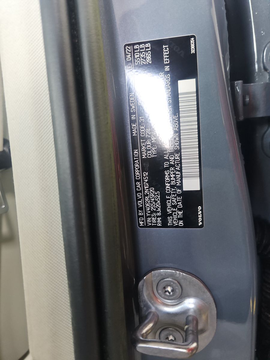 2022 Volvo XC60 B6 Inscription AWD