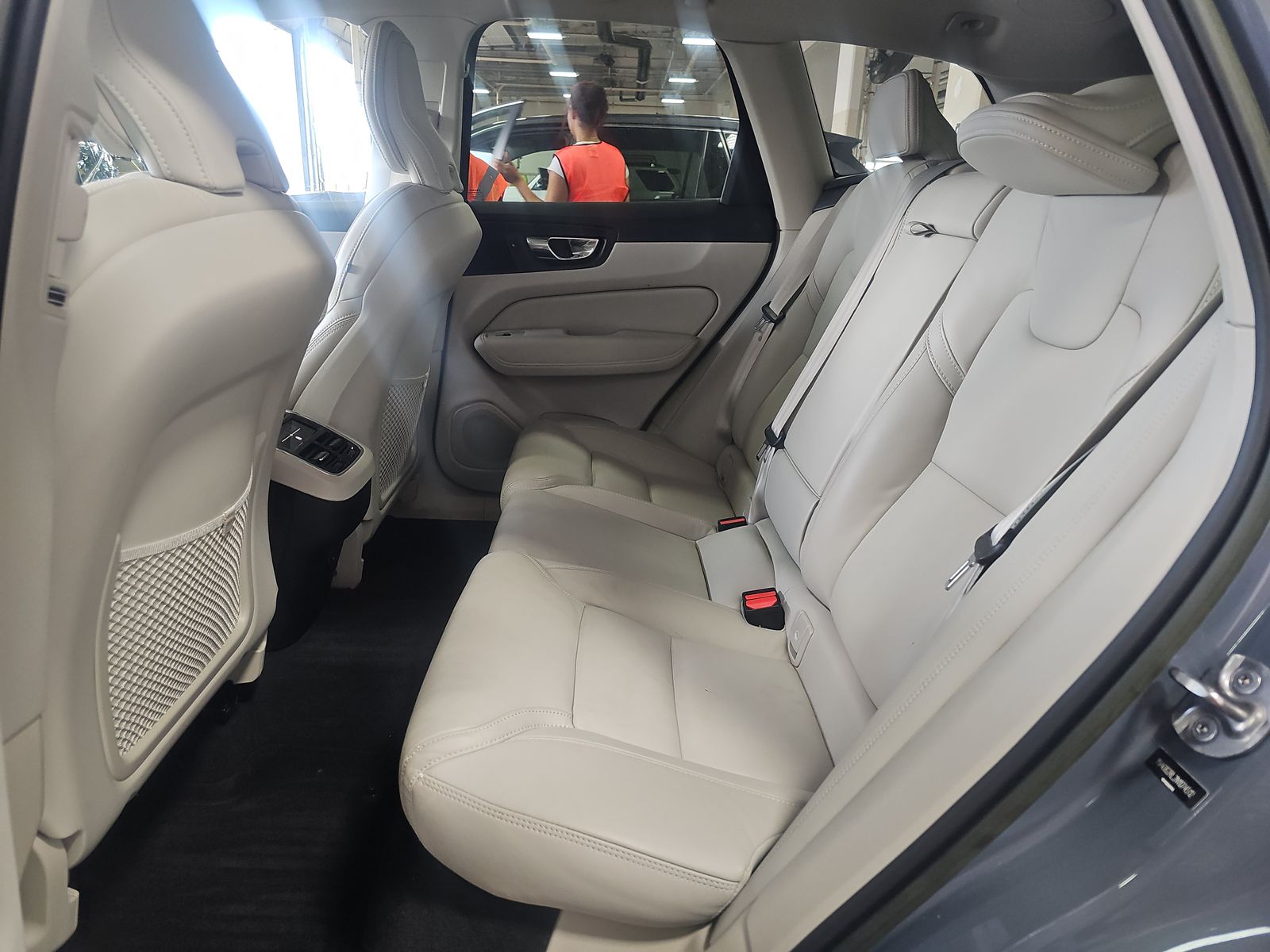 2022 Volvo XC60 B6 Inscription AWD