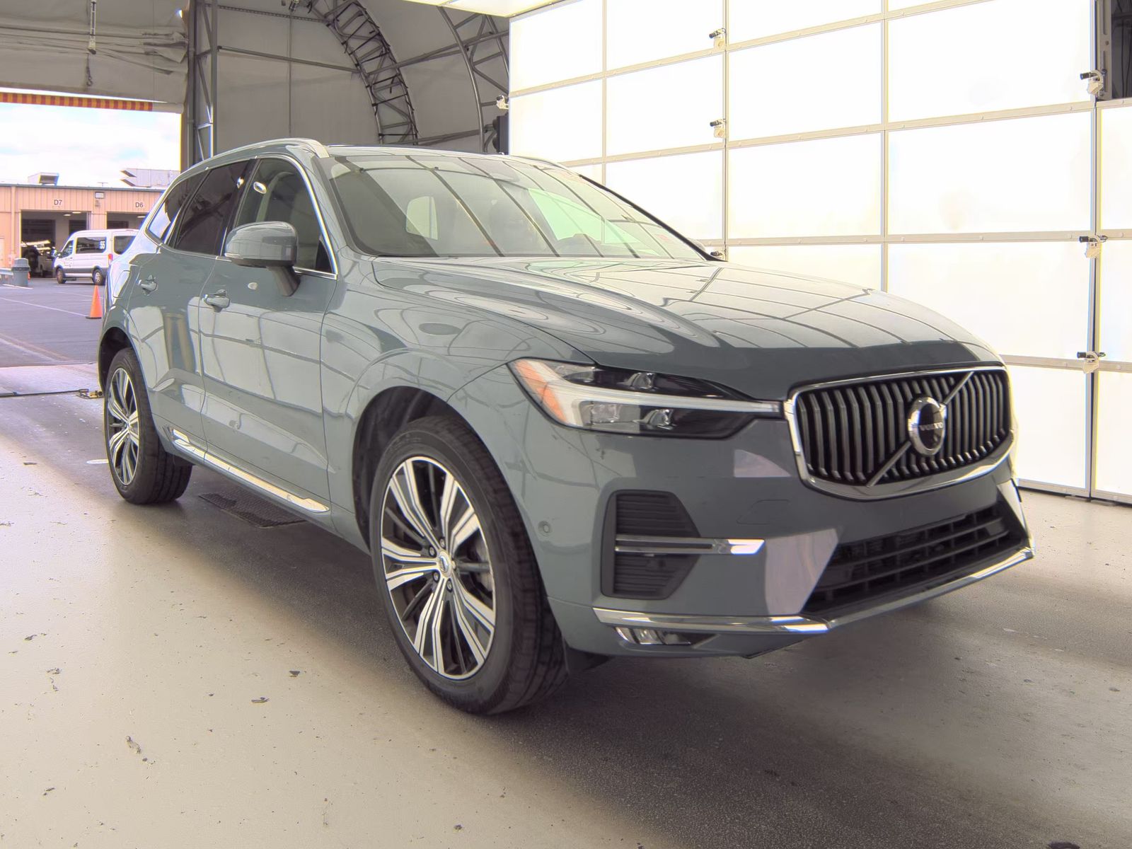 2022 Volvo XC60 B6 Inscription AWD