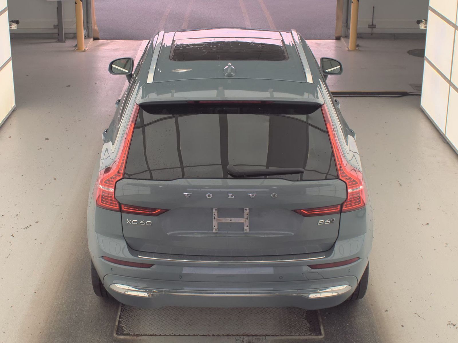 2022 Volvo XC60 B6 Inscription AWD