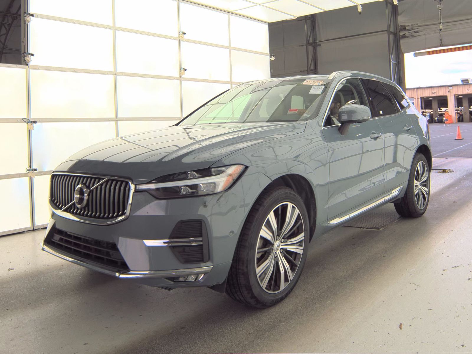 2022 Volvo XC60 B6 Inscription AWD