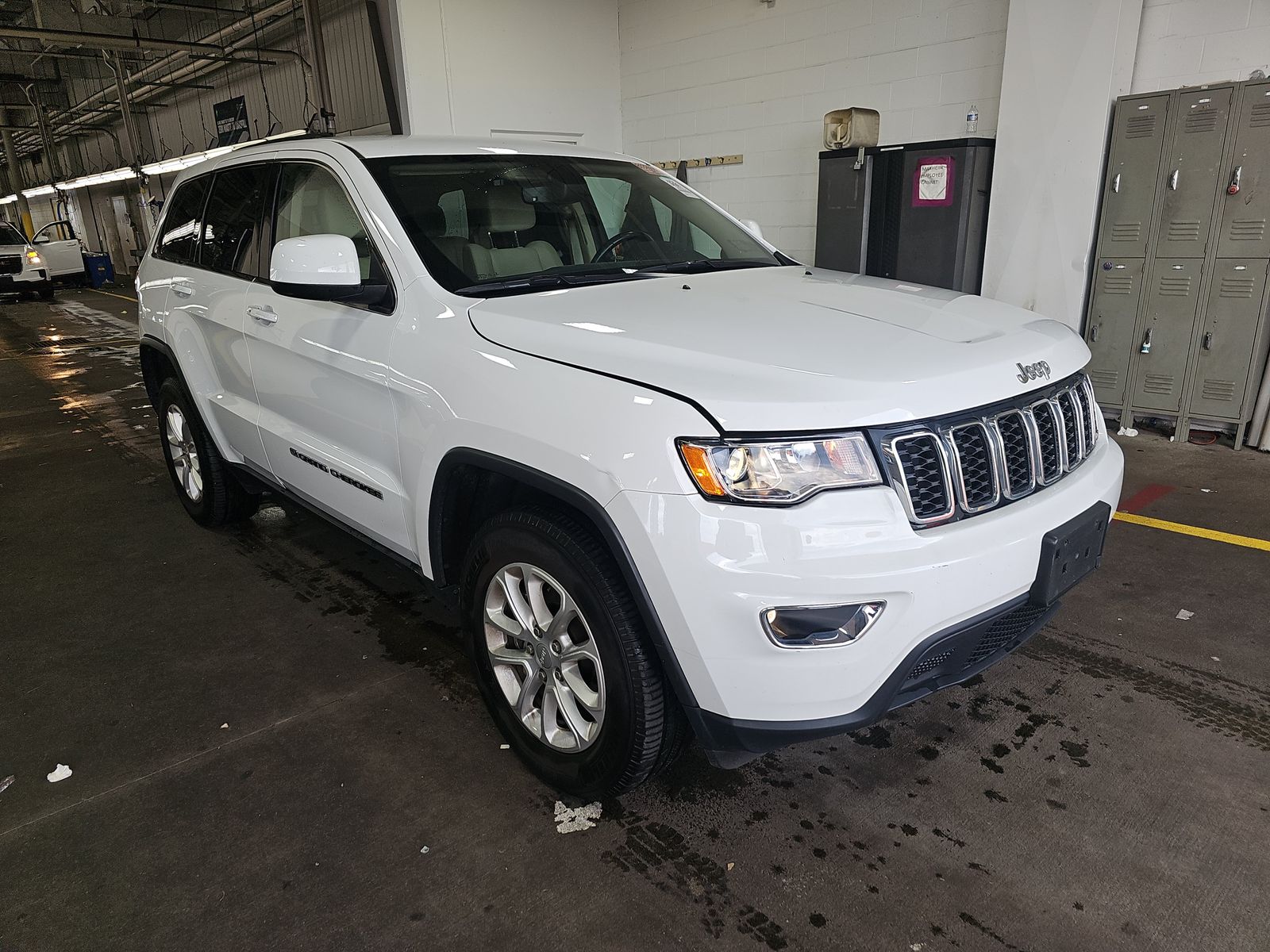 2022 Jeep Grand Cherokee Laredo E AWD