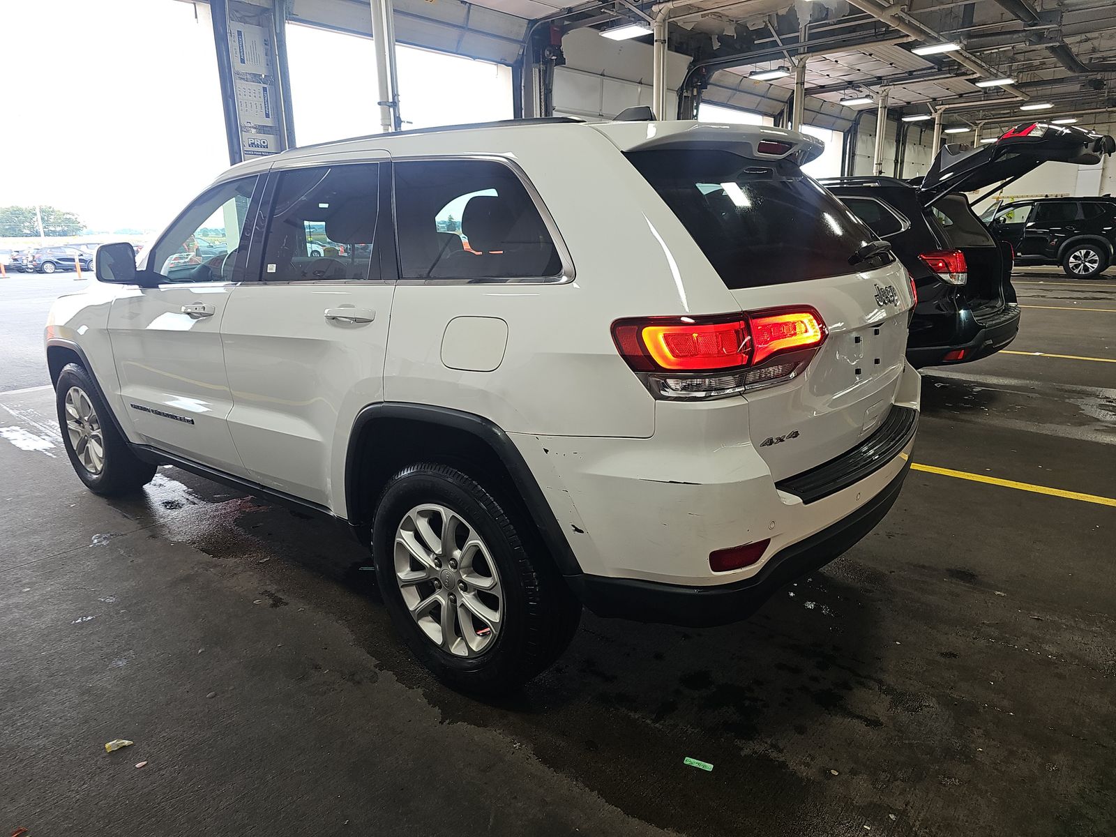 2022 Jeep Grand Cherokee Laredo E AWD
