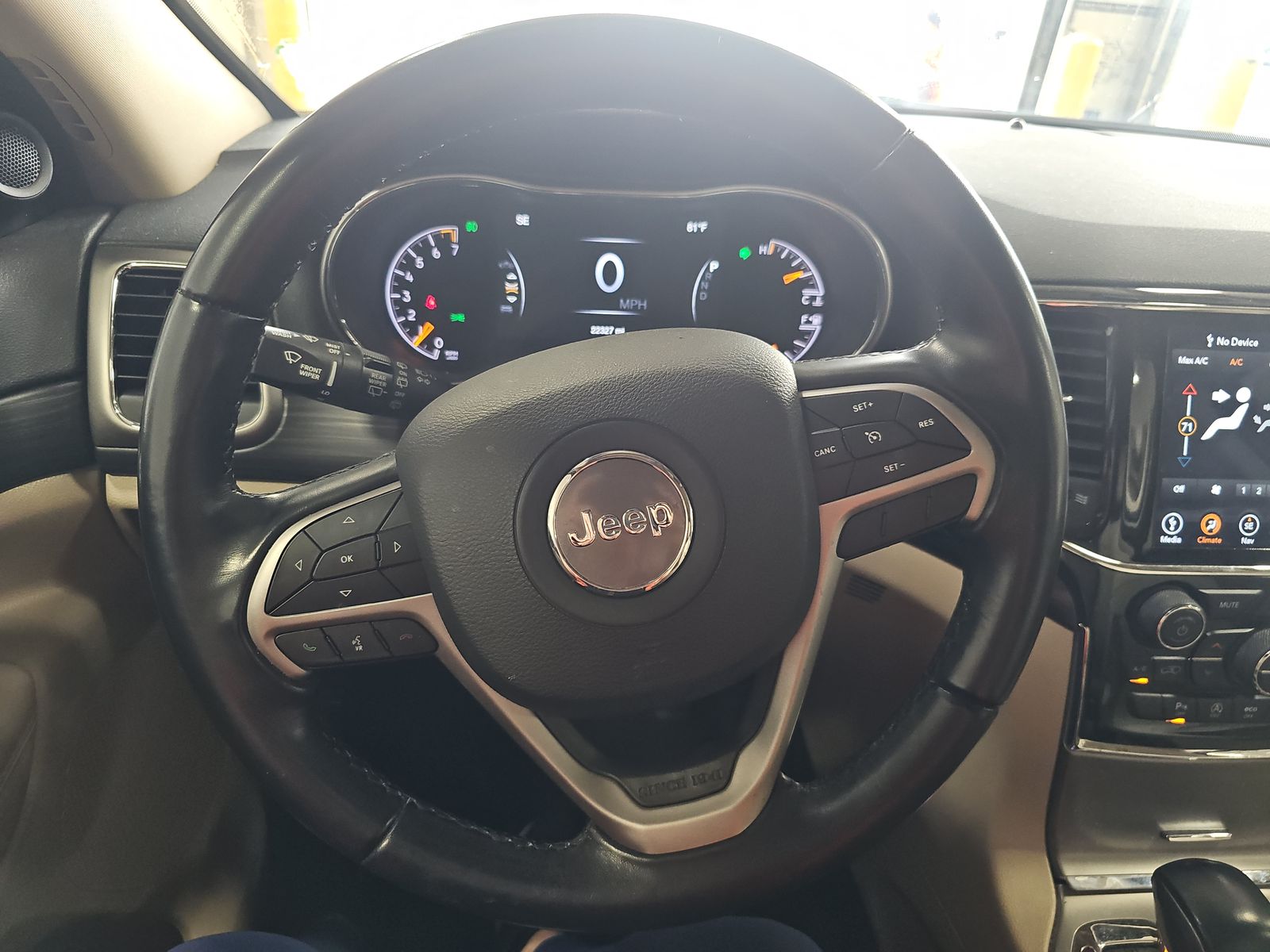 2022 Jeep Grand Cherokee Laredo E AWD