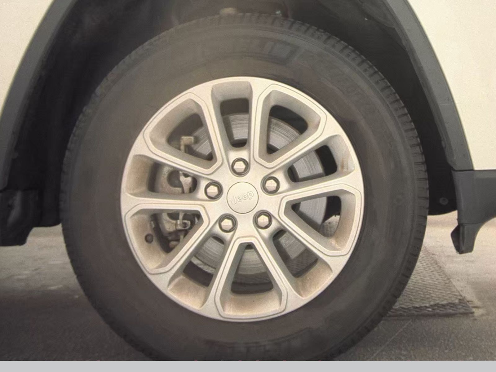 2022 Jeep Grand Cherokee Laredo E AWD