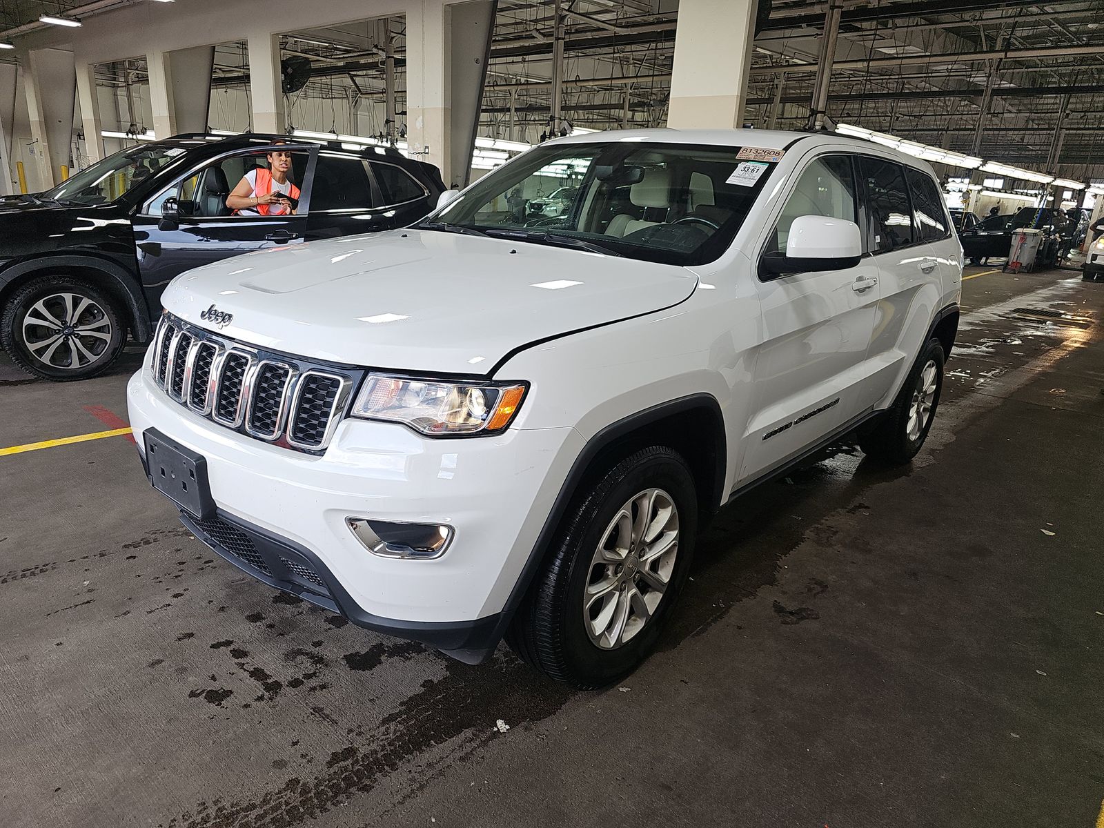 2022 Jeep Grand Cherokee Laredo E AWD