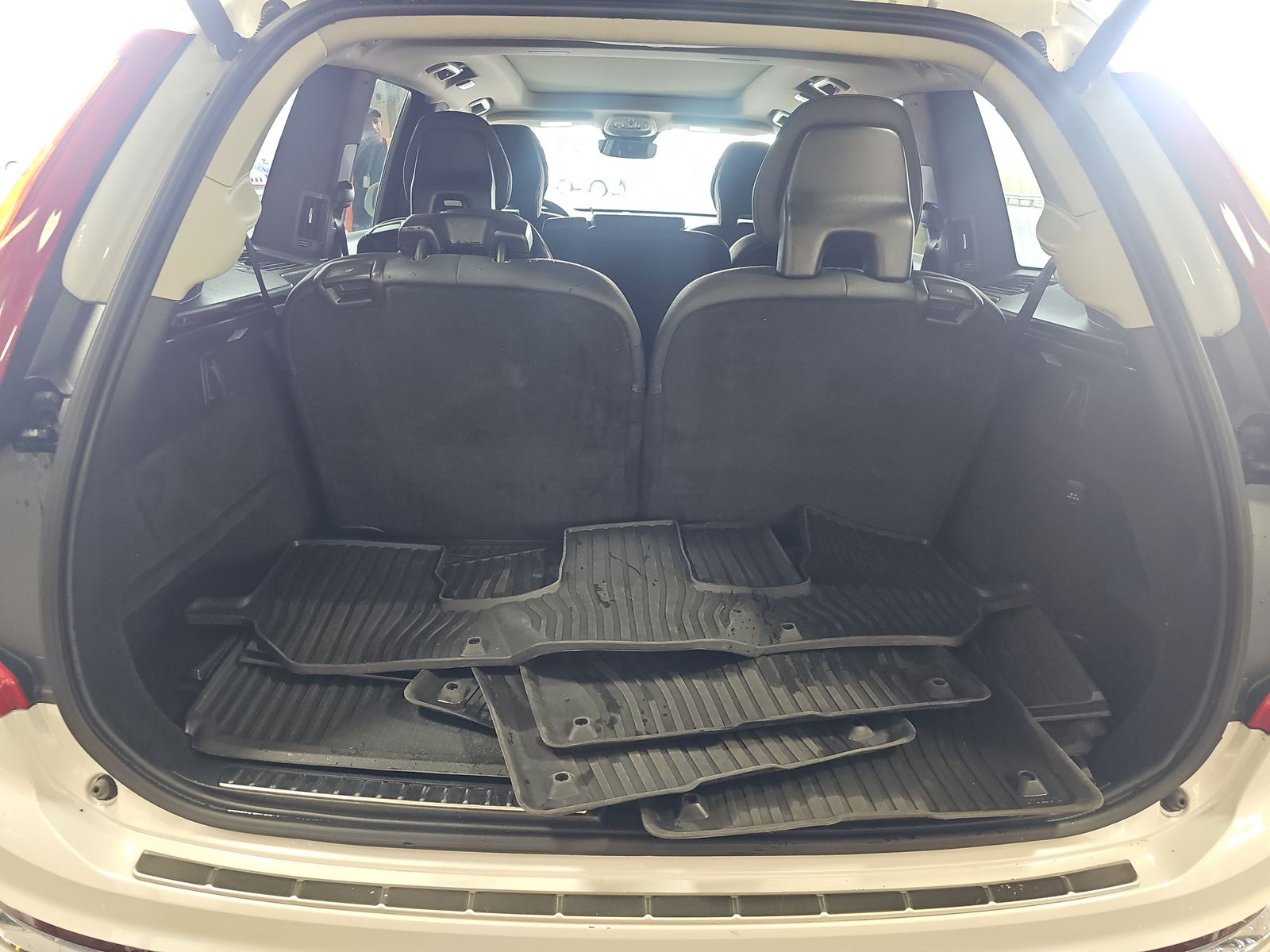 2023 Volvo XC90 B6 Plus AWD