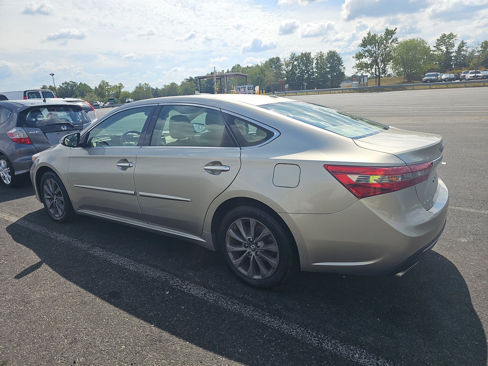 2017 Toyota Avalon XLE Premium FWD
