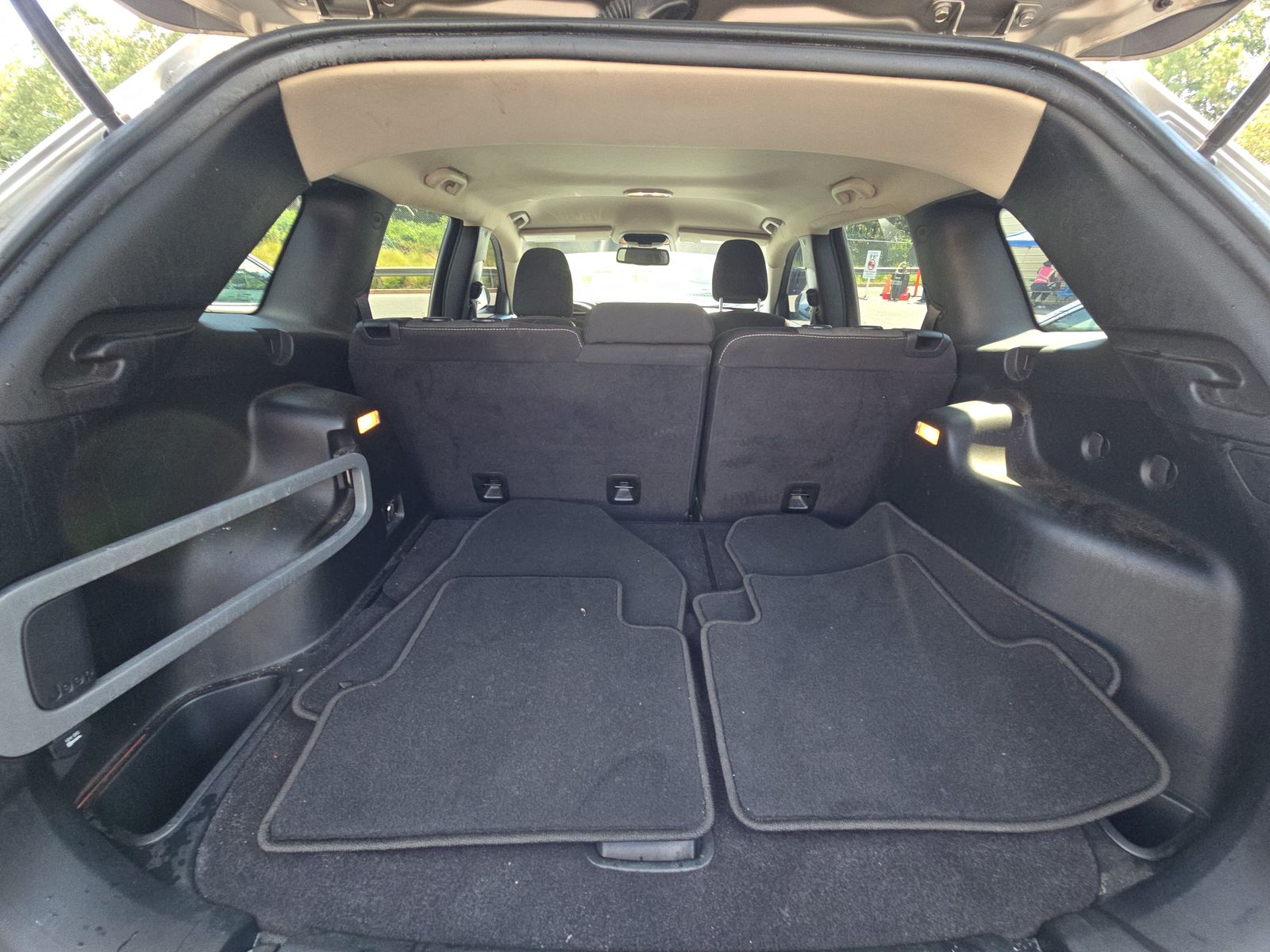 2017 Jeep Cherokee Sport FWD