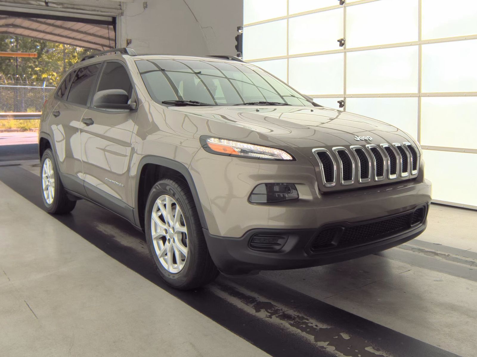 2017 Jeep Cherokee Sport FWD
