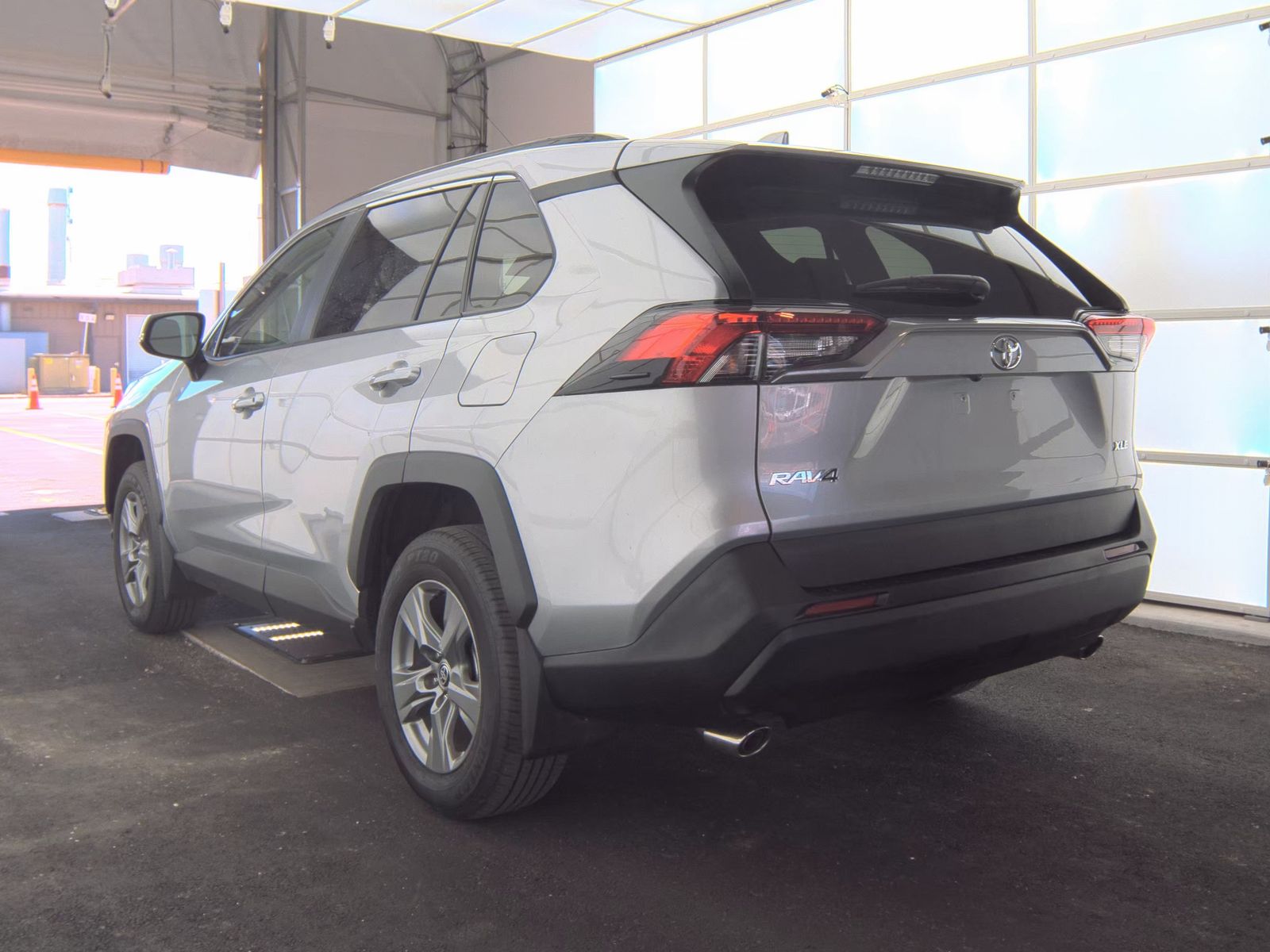 2024 Toyota RAV4 XLE FWD